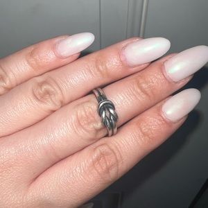 James Avery Lovers’ Knot Ring 💍 8.5